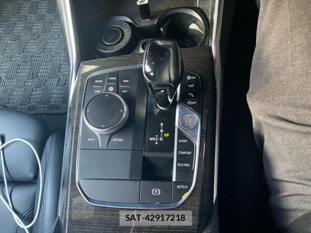 Bmw 3 SERIES 2019-03 8779604-19