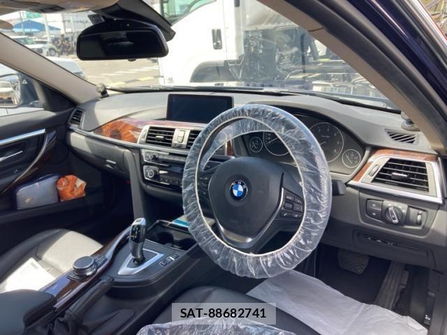 Bmw 3 SERIES 2017-10 8779605-11