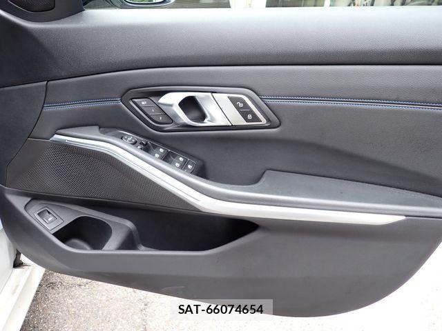 Bmw 3 SERIES 2019-08 8795364-19