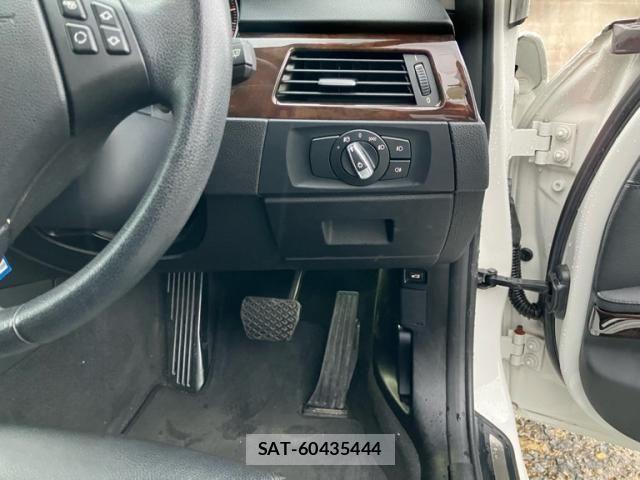 Bmw 3 SERIES 2010-05 8795367-10