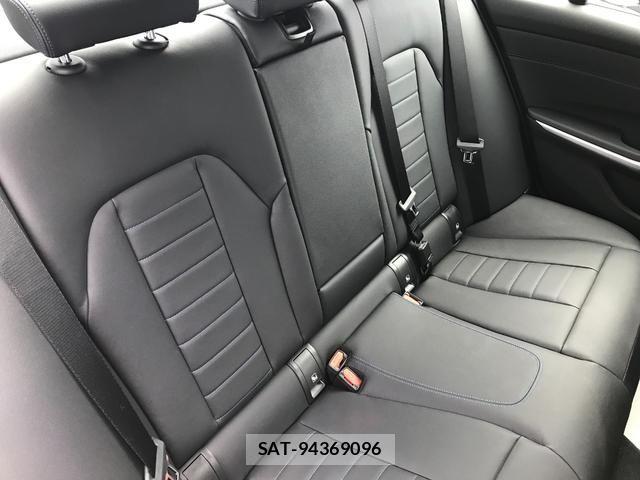 Bmw 3 SERIES 2025-12 8828005-11