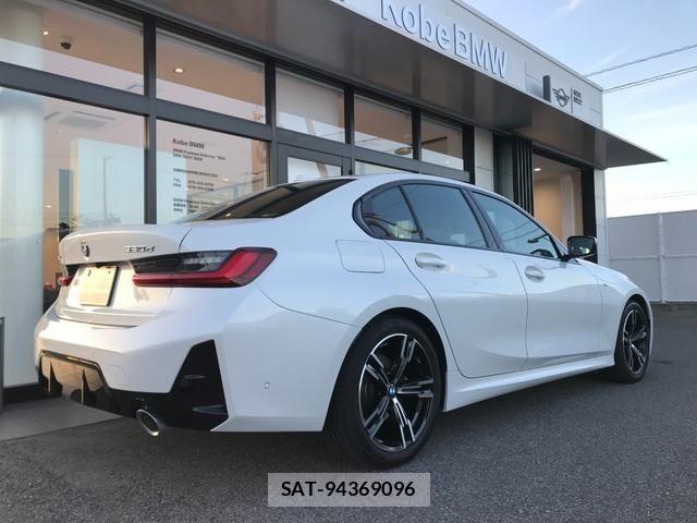 Bmw 3 SERIES 2025-12 8828005-2