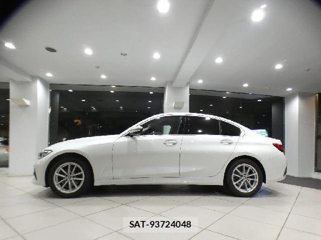 Bmw 3 SERIES 2019-06 8870508-14