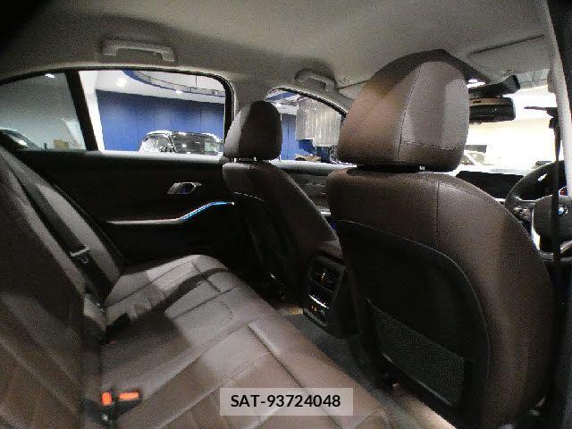 Bmw 3 SERIES 2019-06 8870508-27