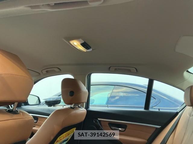 Bmw 3 SERIES 2018-07 8878848-12