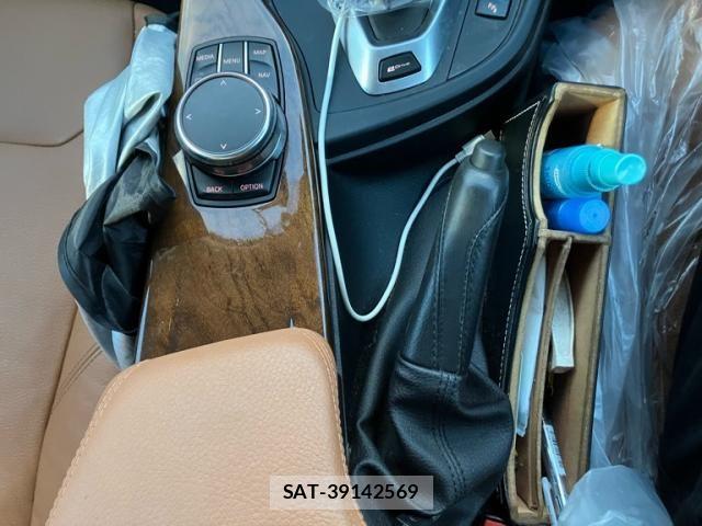 Bmw 3 SERIES 2018-07 8878848-25