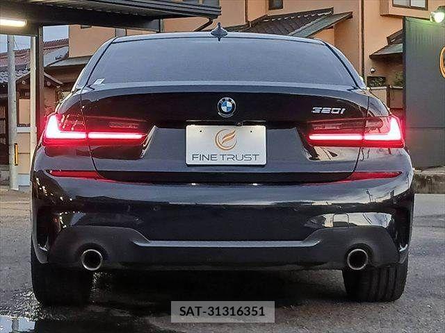Bmw 3 SERIES 2019-11 8878839-17