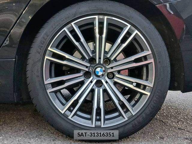 Bmw 3 SERIES 2019-11 8878839-26