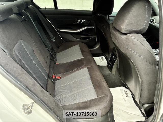 Bmw 3 SERIES 2026-02 8878830-12