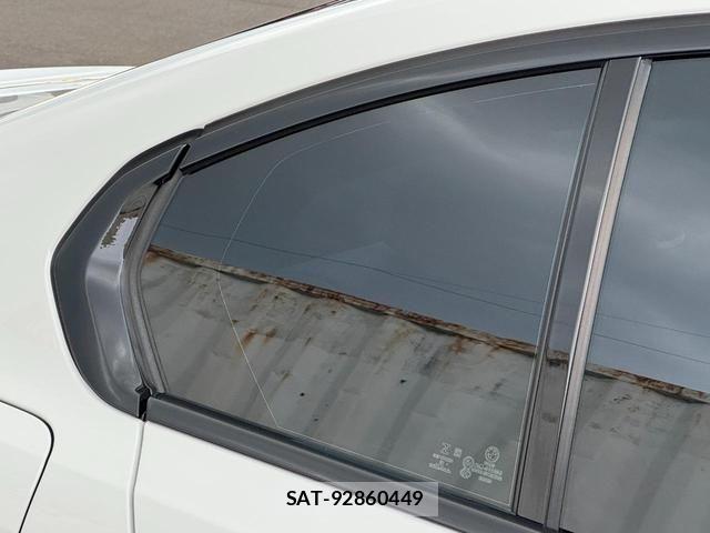 Bmw 3 SERIES 2019-11 8878836-10
