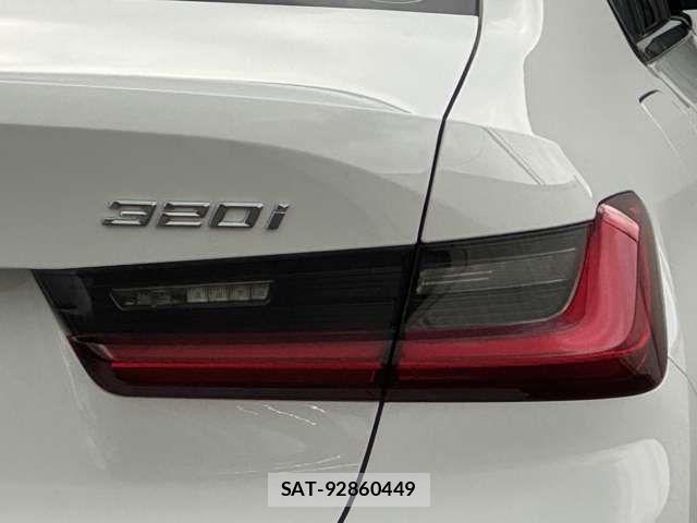 Bmw 3 SERIES 2019-11 8878836-11
