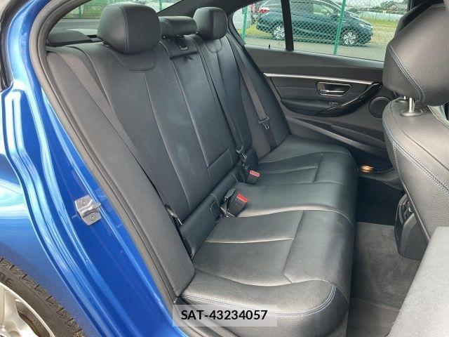 Bmw 3 SERIES 2018-09 8878843-11