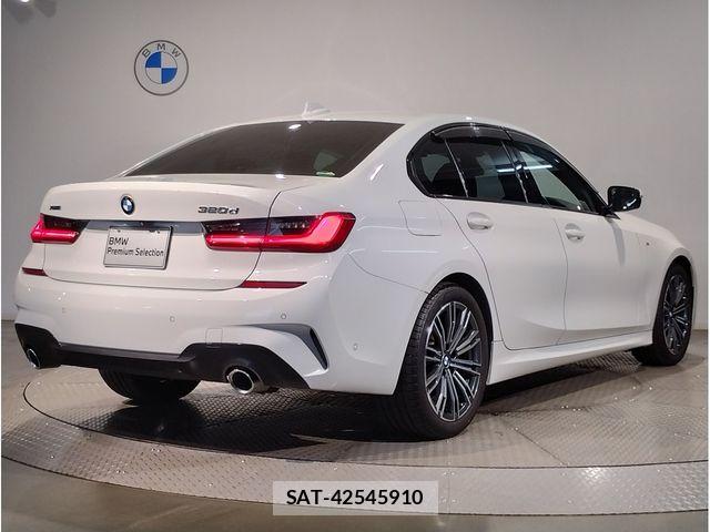 Bmw 3 SERIES 2019-06 8883346-4