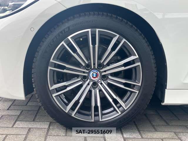 Bmw 3 SERIES 2021-09 8883344-12
