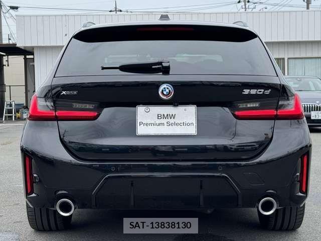 Bmw 3 SERIES 2022-11 1353472-9