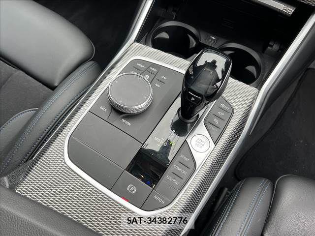 Bmw 3 SERIES 2021-03 1542997-16