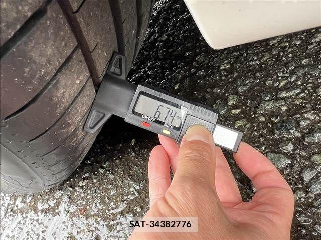 Bmw 3 SERIES 2021-03 1542997-6
