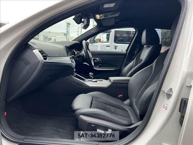 Bmw 3 SERIES 2021-03 1542997-7