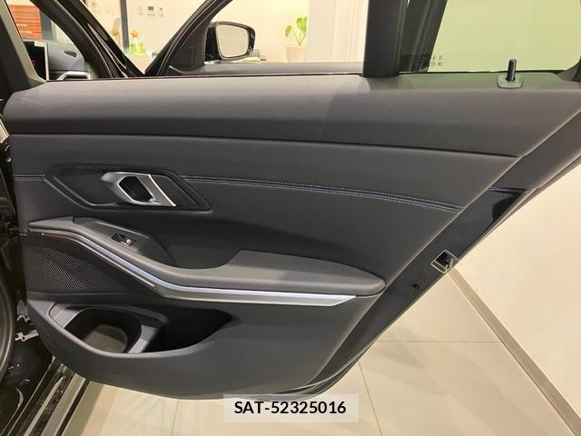 Bmw 3 SERIES 2025-08 2246381-9