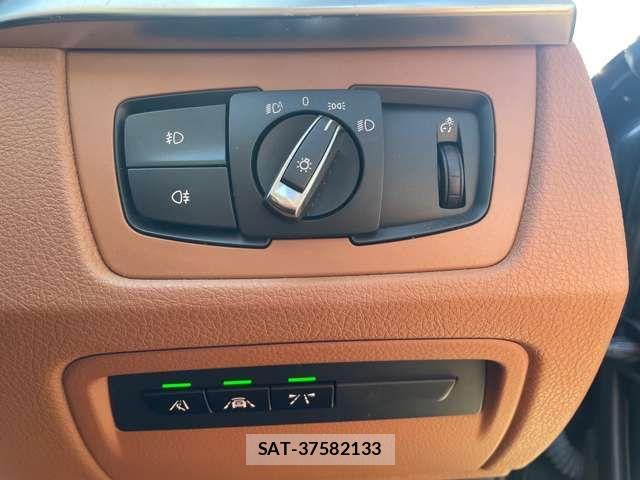 Bmw 3 SERIES 2017-03 2660630-17