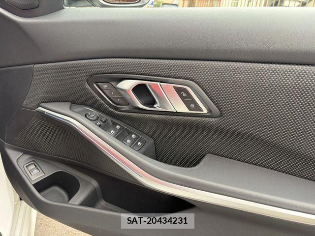 Bmw 3 SERIES 2022-01 4108458-17