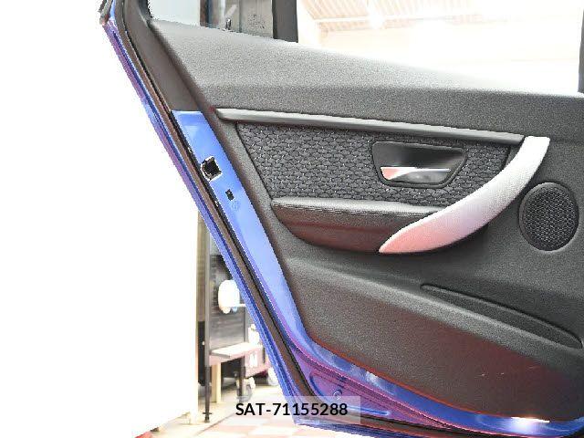 Bmw 3 SERIES 2015-05 6544335-23