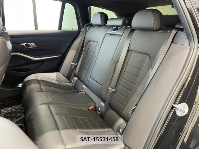 Bmw 3 SERIES 2023-03 6682593-9