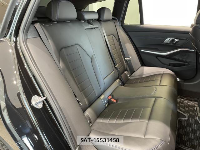 Bmw 3 SERIES 2023-03 6682593-8