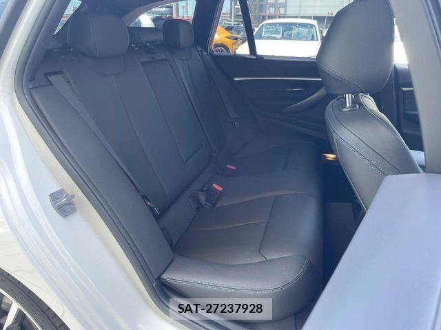 Bmw 3 SERIES 2018-07 7057642-9