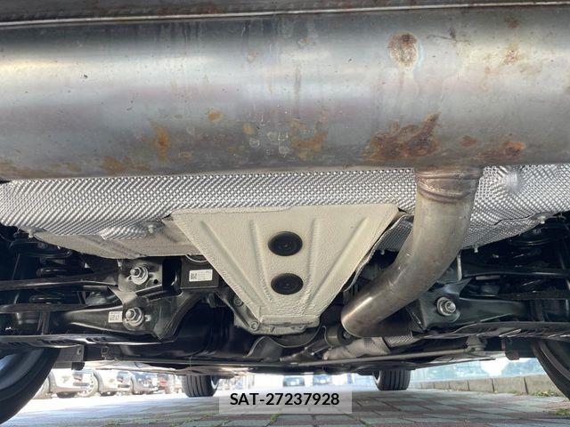 Bmw 3 SERIES 2018-07 7057642-19