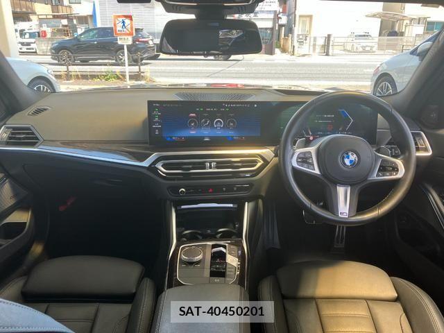 Bmw 3 SERIES 2022-10 7215305-1