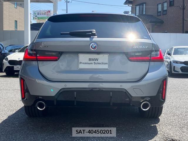 Bmw 3 SERIES 2022-10 7215305-4