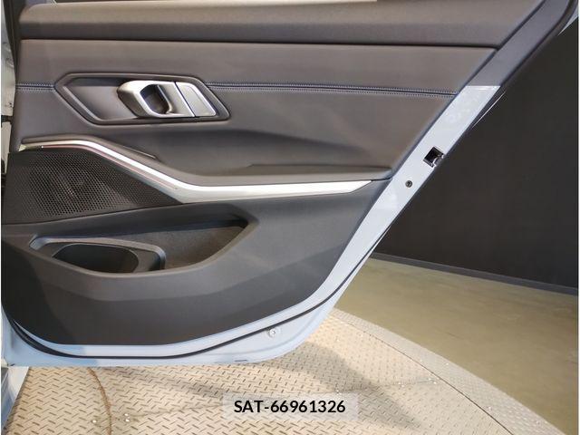 Bmw 3 SERIES 2025-10 7215317-29