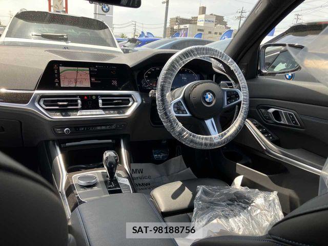 Bmw 3 SERIES 2021-06 7215296-1