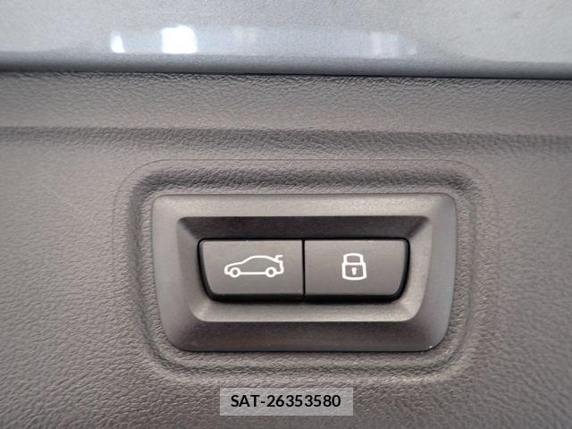 Bmw 3 SERIES 2023-06 7215314-25