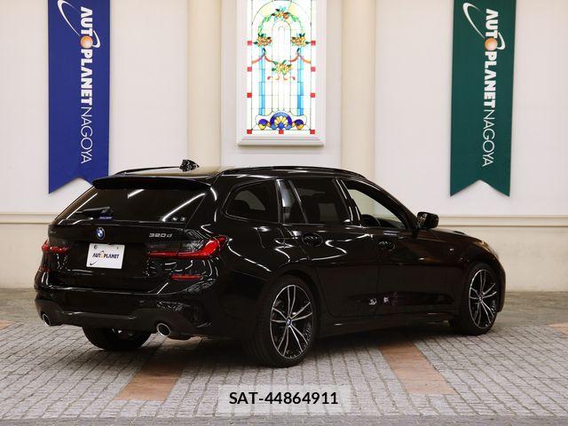 Bmw 3 SERIES 2021-12 7215302-2