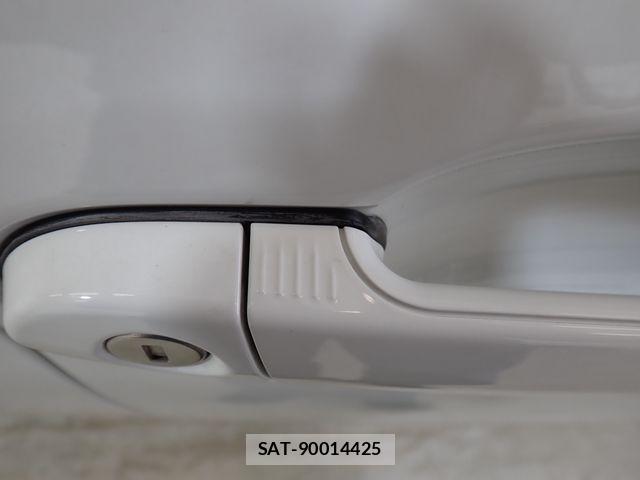 Bmw 3 SERIES 2018-03 7271595-11
