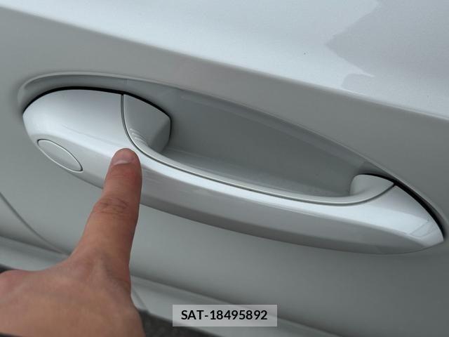 Bmw 3 SERIES 2023-02 7325912-13