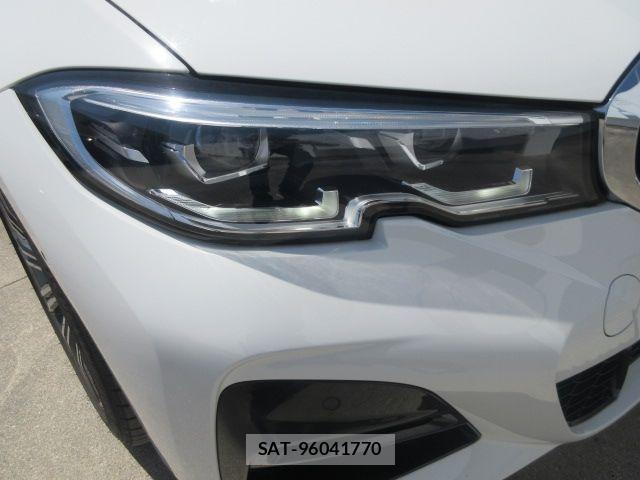 Bmw 3 SERIES 2022-02 7325913-7