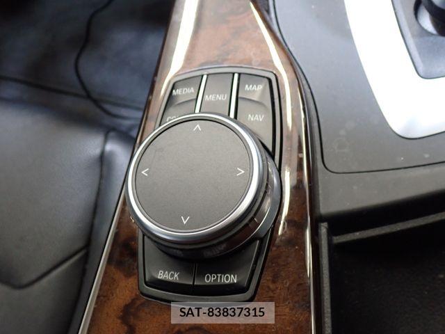 Bmw 3 SERIES 2019-03 7356985-21