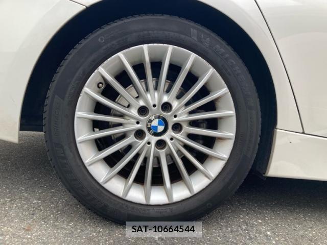 Bmw 3 SERIES 2017-08 7453171-10
