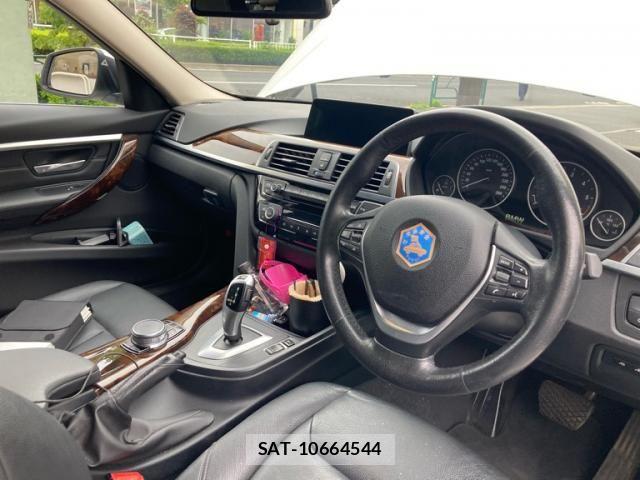 Bmw 3 SERIES 2017-08 7453171-16