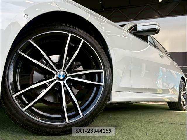 Bmw 3 SERIES 2022-02 7721342-18