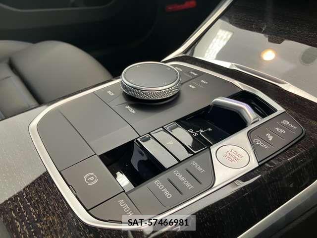 Bmw 3 SERIES 2023-03 7782920-4