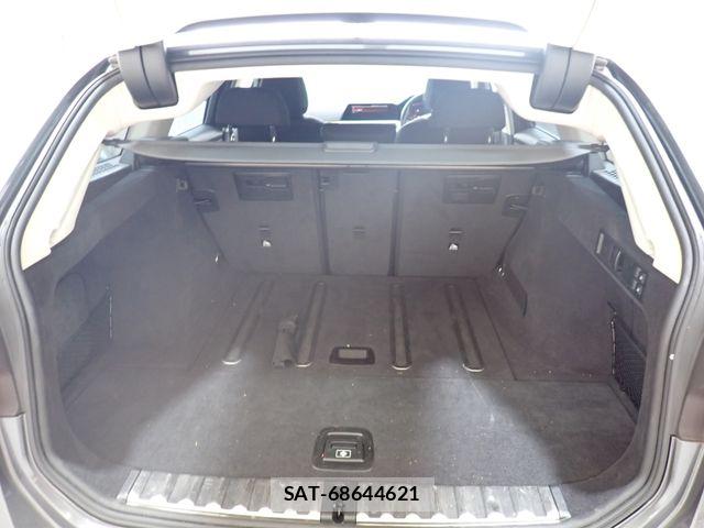 Bmw 3 SERIES 2022-03 7782922-26