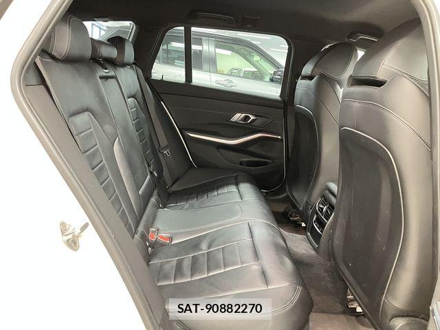 Bmw 3 SERIES 2022-05 7978624-17