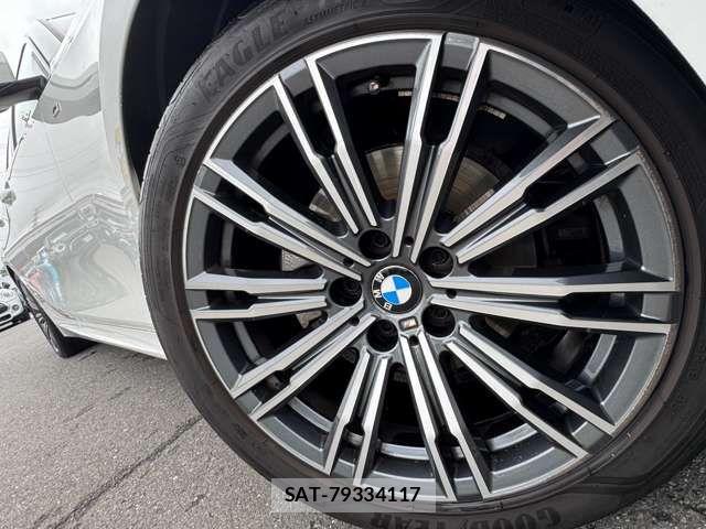 Bmw 3 SERIES 2022-05 8098213-12