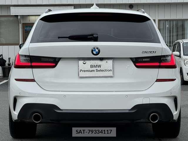 Bmw 3 SERIES 2022-05 8098213-4