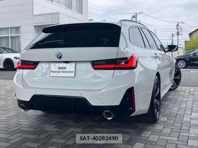 Bmw 3 SERIES 2022-11 8313331-2