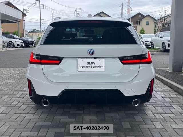 Bmw 3 SERIES 2022-11 8313331-4